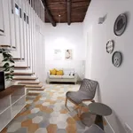 Rent 3 bedroom apartment of 75 m² in Naples