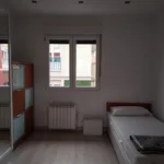 Alquilo 2 dormitorio apartamento de 2 m² en Gijón