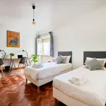 Rent 7 bedroom apartment in Lisbon