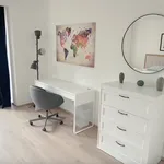 Miete 3 Schlafzimmer wohnung von 861 m² in Frankfurt