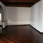 Affitto 5 camera appartamento di 230 m² in Viterbo