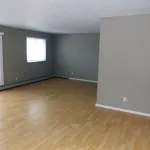 Rent 2 bedroom apartment of 76 m² in Edmonton