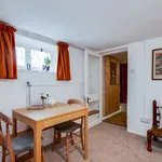 Rent 1 bedroom apartment of 291 m² in Oxford