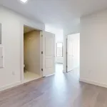 Rent 2 bedroom apartment in Queens