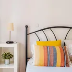 Rent 2 bedroom apartment in Lisbon