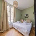 Appartement de 33 m² avec 3 chambre(s) en location à Paris