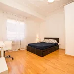 Rent a room of 160 m² in valencia