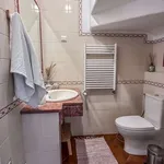 Rent 3 bedroom apartment in lisbon