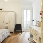 Rent a room of 202 m² in madrid