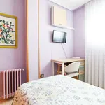 Rent a room of 110 m² in madrid