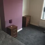 Rent 3 bedroom house in Leeds