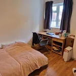 Rent 6 bedroom house in East Midlands