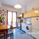 Rent 7 bedroom apartment of 120 m² in Genoa