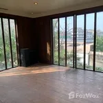 Rent 4 bedroom house of 510 m² in Bangkok