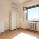 Rent 3 bedroom apartment of 110 m² in Milano