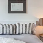 Rent 1 bedroom apartment of 38 m² in Düsseldorf