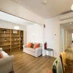 Rent 3 bedroom apartment of 95 m² in barcelona