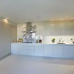 Rent 3 bedroom flat in London