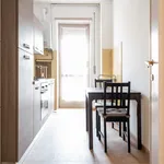 Rent 6 bedroom apartment in Milan