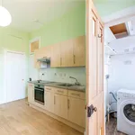 Rent 4 bedroom flat in Edinburgh  South