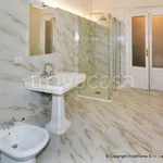 Rent 3 bedroom apartment of 125 m² in Milano