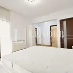 Rent 3 bedroom apartment of 97 m² in Bucuresti