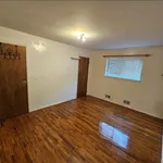 Rent 2 bedroom apartment in Staten Island