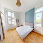 Appartement de 15 m² avec 6 chambre(s) en location à Angoulême