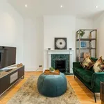 Rent 3 bedroom flat in London