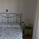 Rent 4 bedroom house of 130 m² in Camaiore