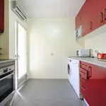 Rent a room of 100 m² in Madrid