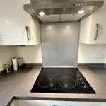 Rent 2 bedroom flat in West Midlands