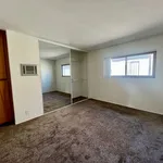 Rent 2 bedroom apartment of 1000 m² in San Diego