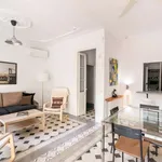 Rent 3 bedroom apartment in barcelona