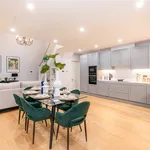 Rent 2 bedroom apartment of 96 m² in London