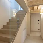 Rent 7 bedroom apartment of 150 m² in Cortona