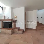 Rent 5 bedroom house of 140 m² in Arezzo