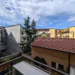 Rent 3 bedroom apartment of 87 m² in Milano