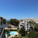 Rent 4 bedroom apartment of 200 m² in Puerto Banús