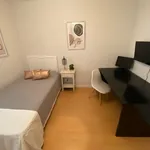 Rent 4 bedroom apartment in Madrid