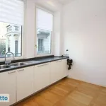 Affitto 6 camera casa di 260 m² in Milan