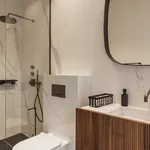 Rent 3 bedroom apartment of 300 m² in Budapest