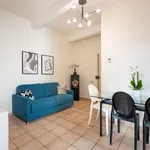 Rent 1 bedroom apartment of 35 m² in Florence