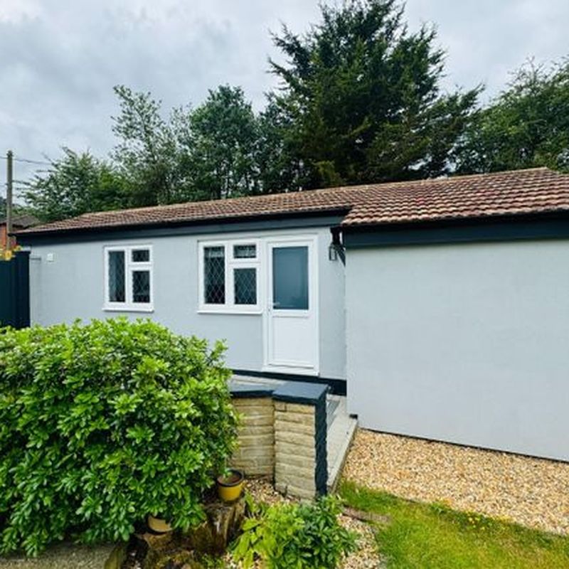 Detached bungalow to rent in The Cattery, The Drove, West End, Southampton SO30