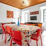 Rent 4 bedroom apartment of 60 m² in lisbon