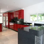 Rent 4 bedroom house of 240 m² in Marbella