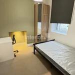 Rent 5 bedroom house in Sheffield