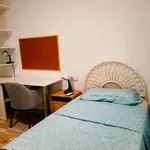 Rent 3 bedroom apartment in Valencia