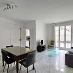 Appartement de 70 m² avec 3 chambre(s) en location à Paris