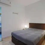 Rent 1 bedroom apartment of 45 m² in barcelona